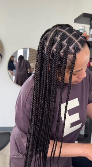 Medium Knotless Braids at Benstar Salon